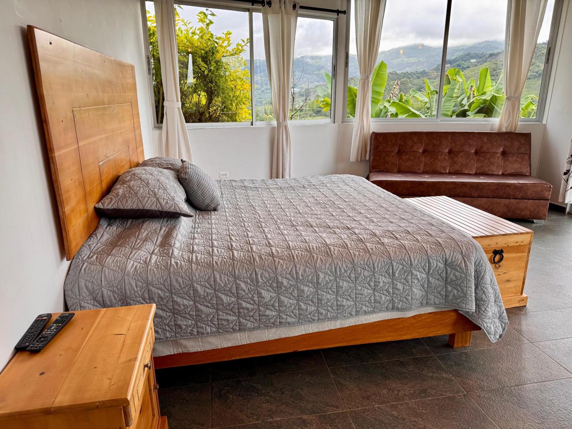 Hotel Campestre Alto Lindo En Guatapé מראה חיצוני תמונה