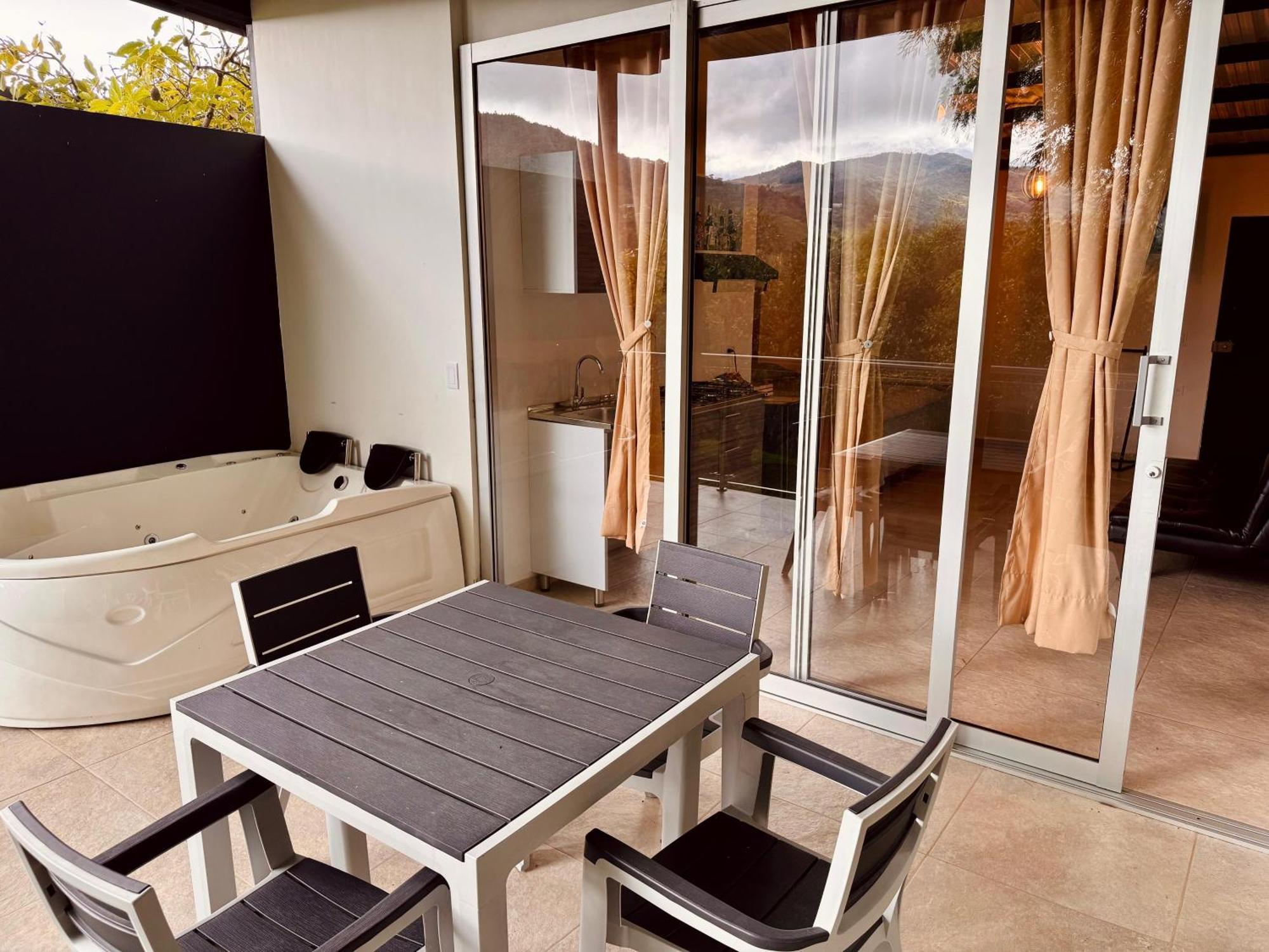 Hotel Campestre Alto Lindo En Guatapé מראה חיצוני תמונה