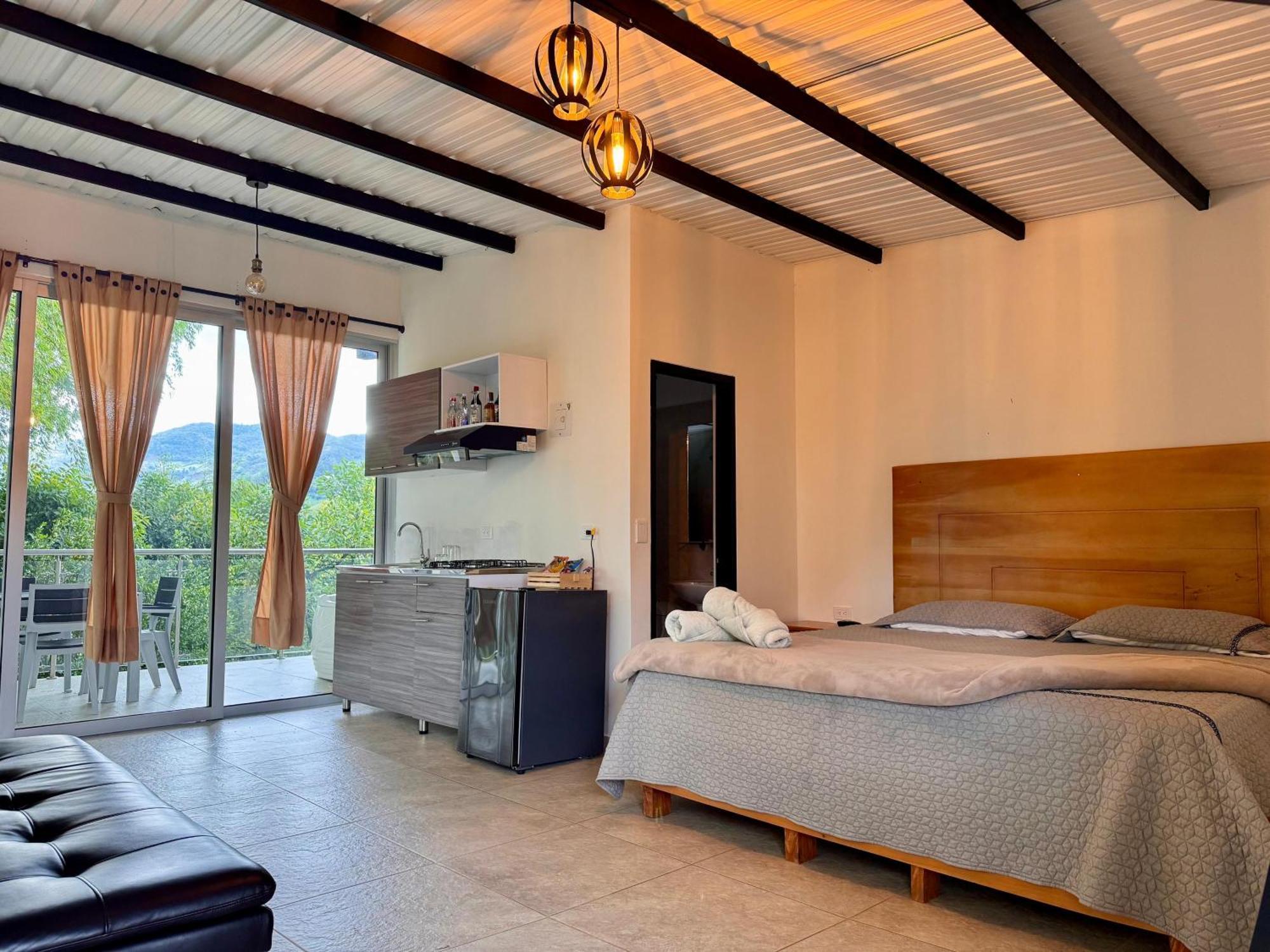 Hotel Campestre Alto Lindo En Guatapé מראה חיצוני תמונה