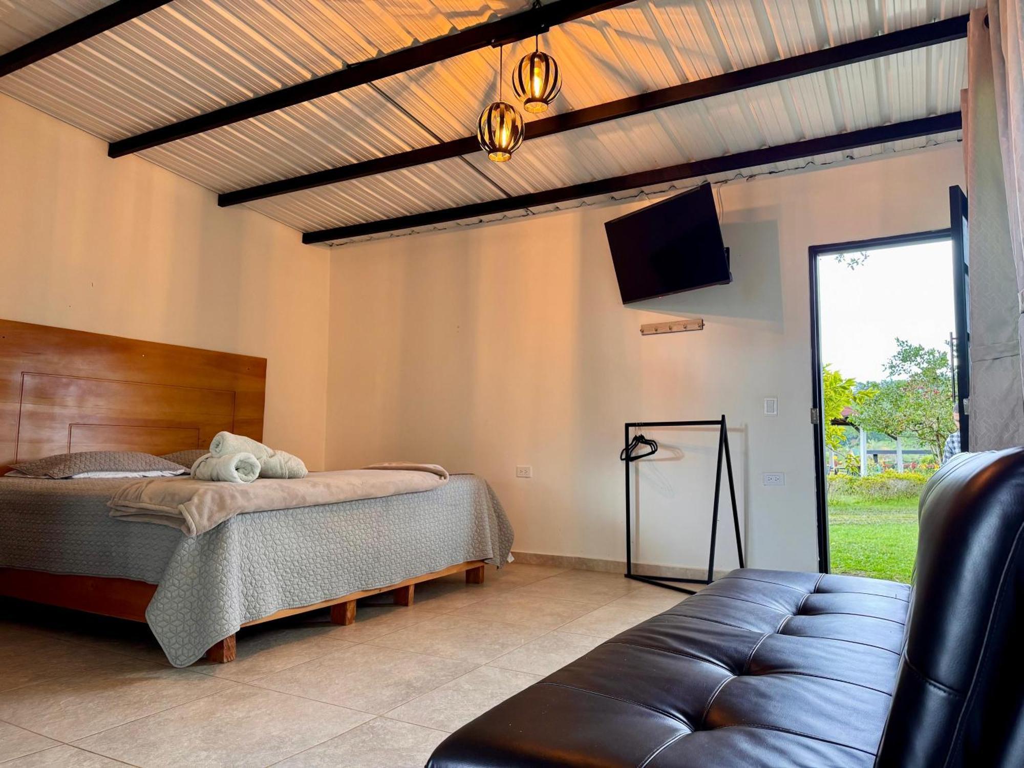 Hotel Campestre Alto Lindo En Guatapé מראה חיצוני תמונה