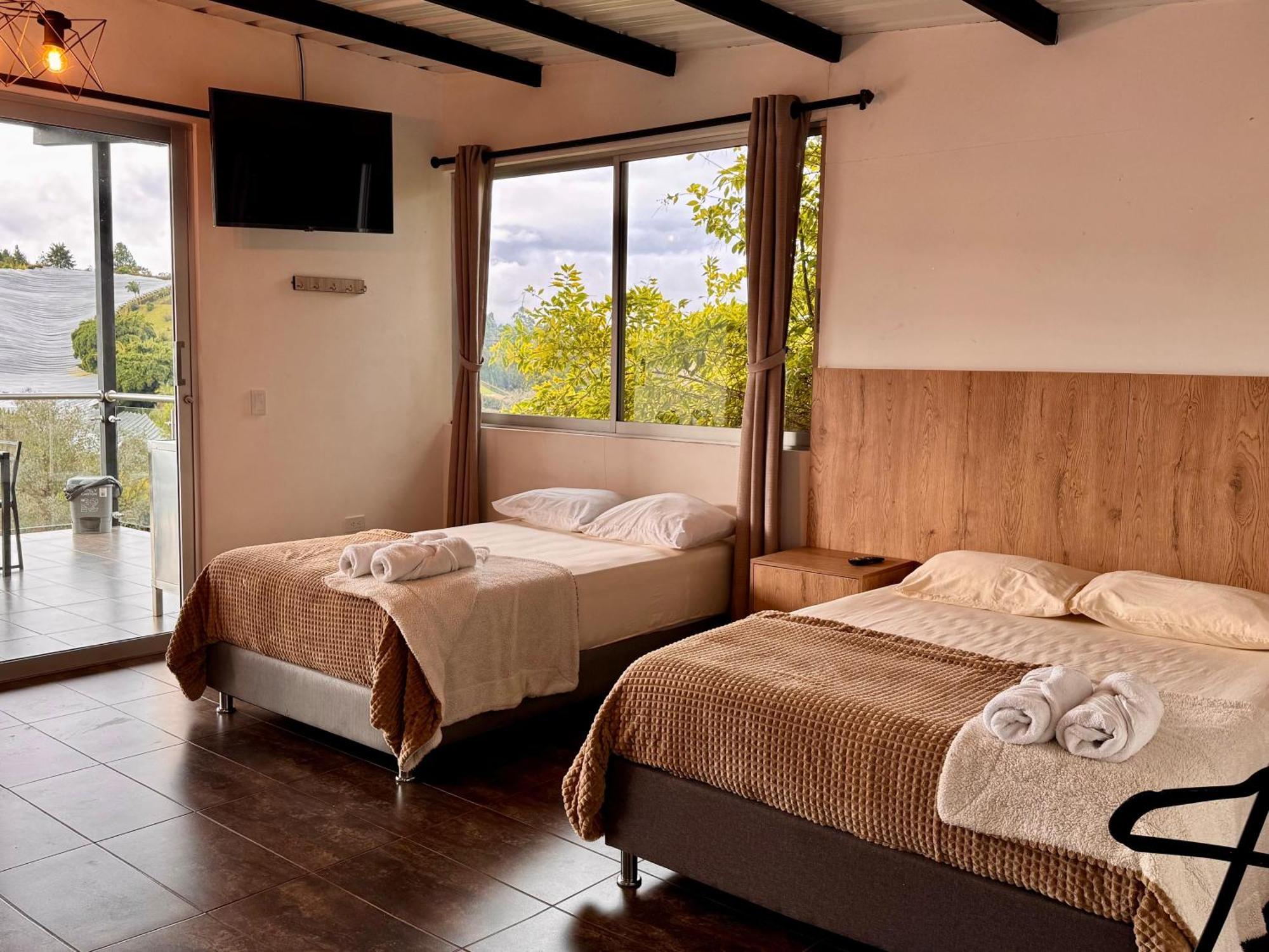 Hotel Campestre Alto Lindo En Guatapé מראה חיצוני תמונה