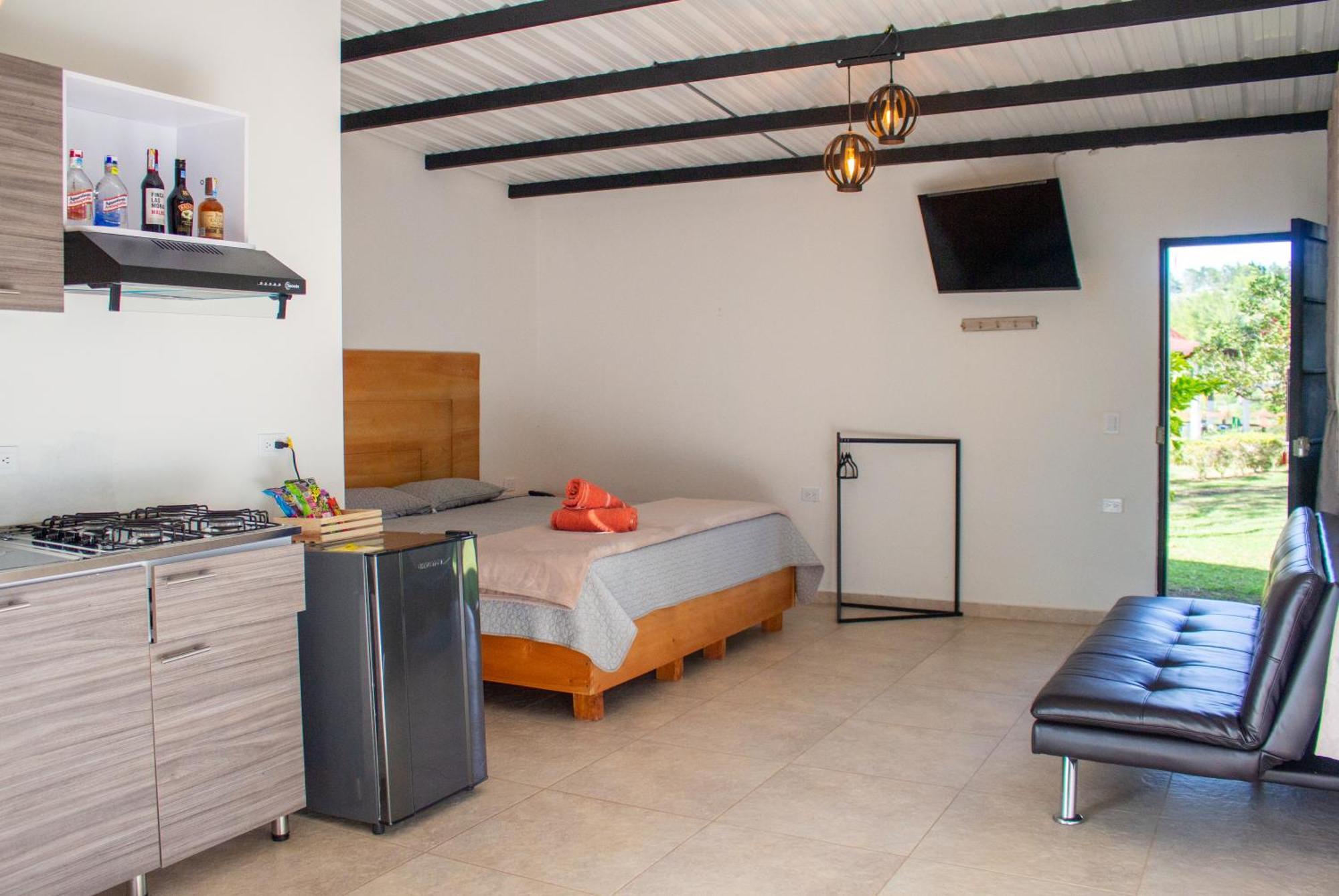 Hotel Campestre Alto Lindo En Guatapé מראה חיצוני תמונה
