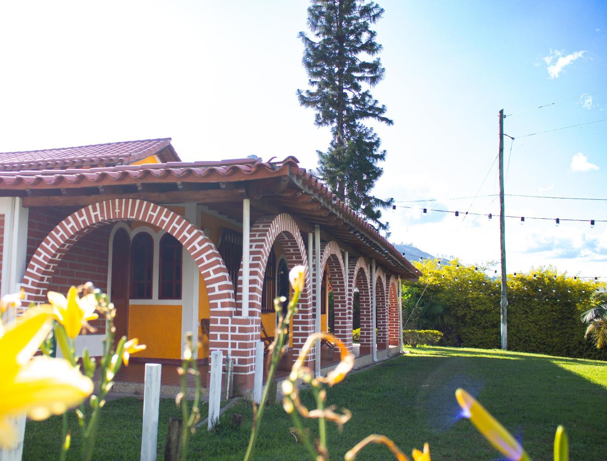 Hotel Campestre Alto Lindo En Guatapé מראה חיצוני תמונה